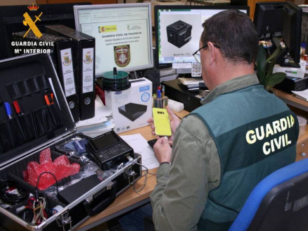 Juzgan este martes el gerente de una empresa que grababa a las empleadas en el baño