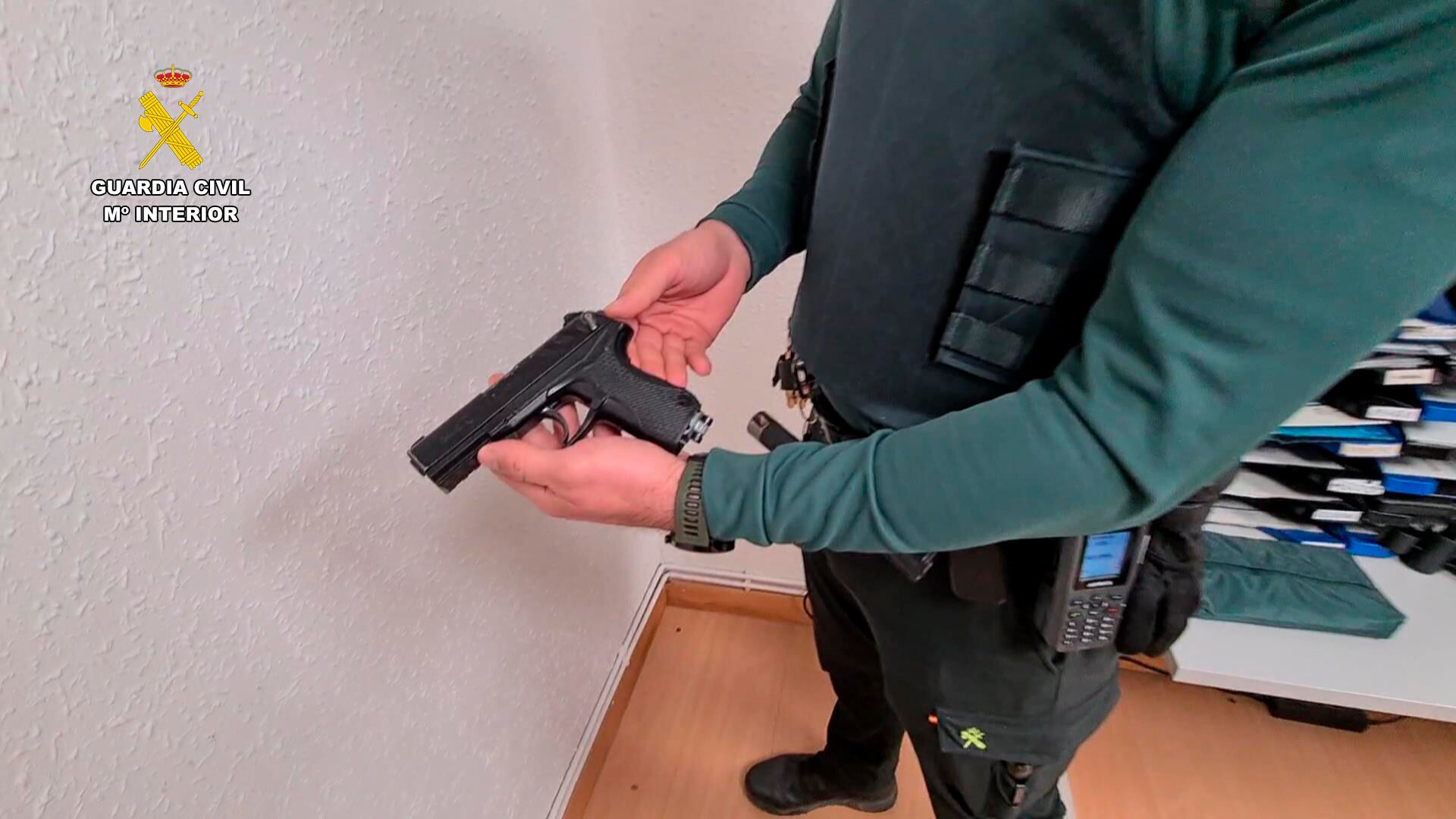 Arma intervenida en la detención del joven de 23 años en La Rioja