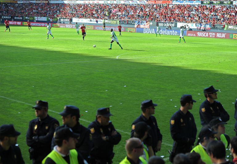 Se juega el Osasuna-Betis en El Sadar de la última jornada de la Liga 2013/2014