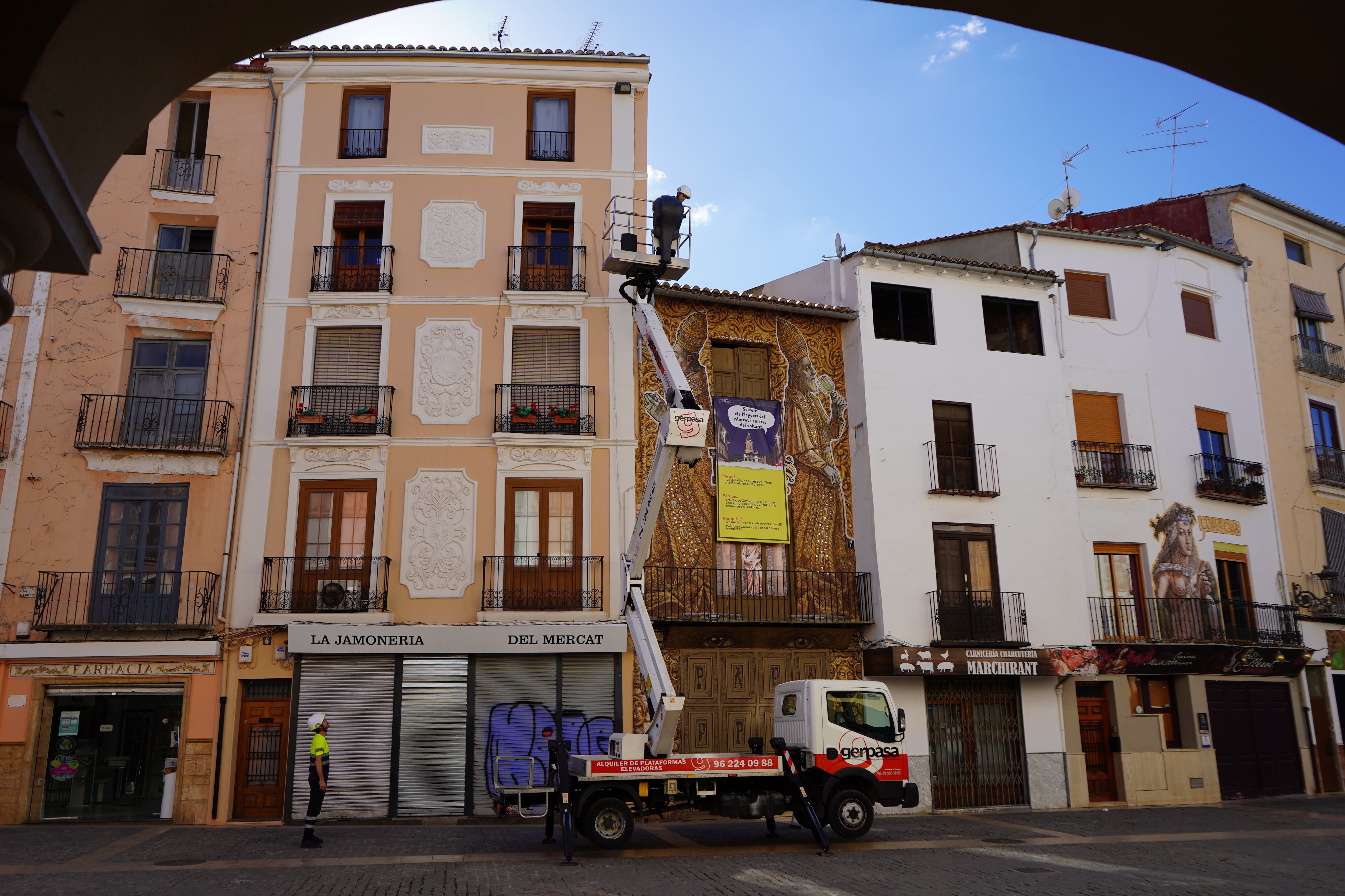 Obreros trabajando. Fuente: Ajuntament de Xàtiva