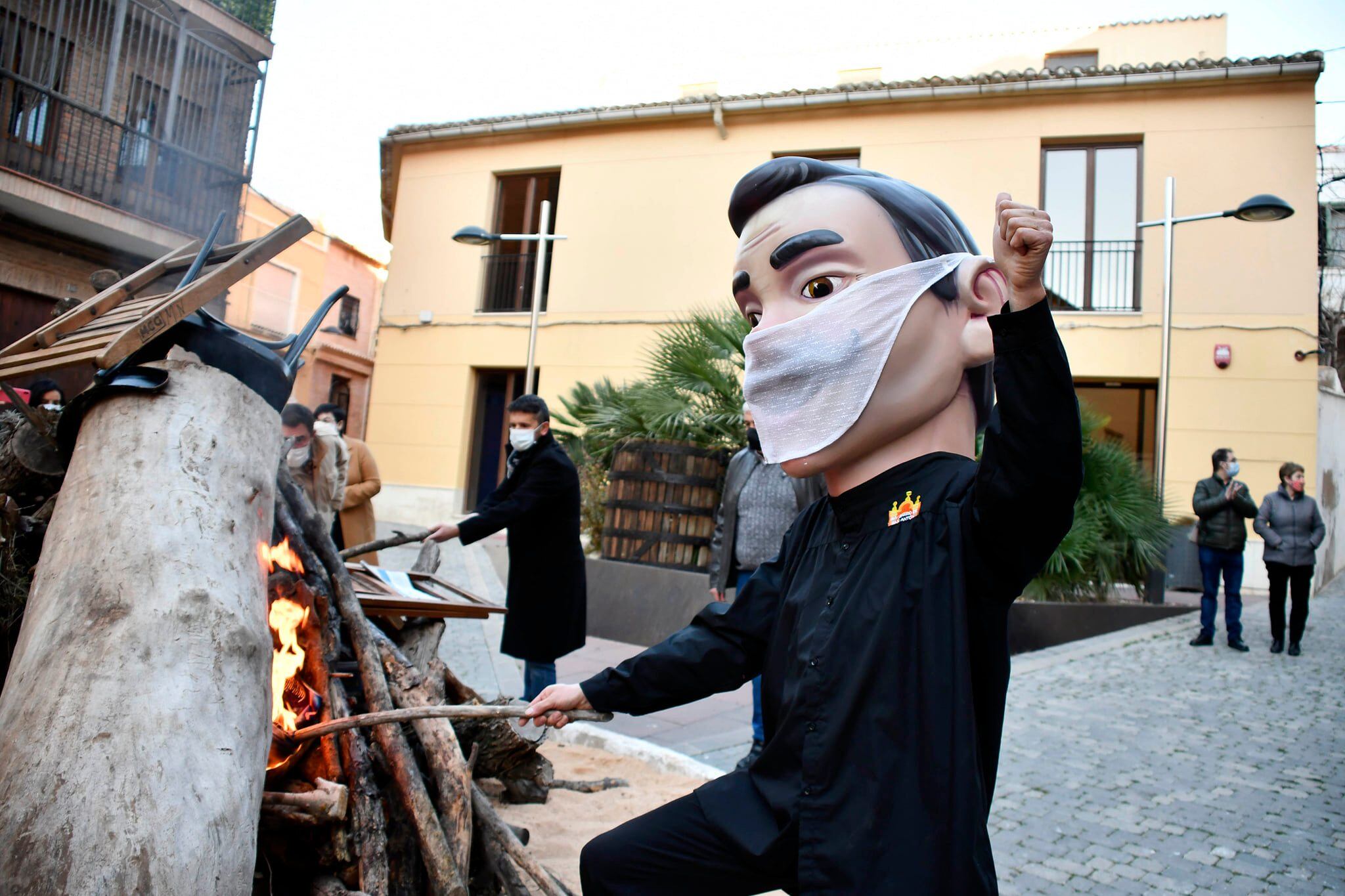 Encendido de la hoguera