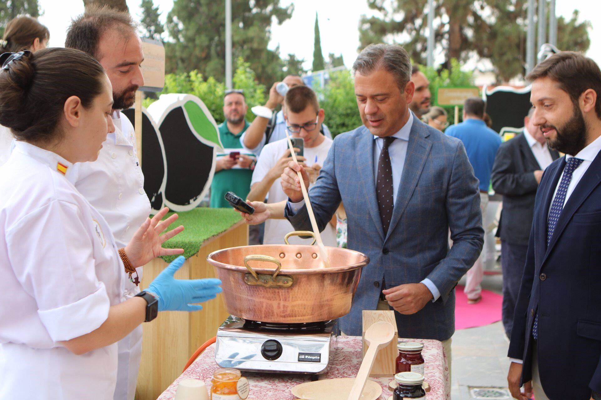 05/07/2022 El consejero de Presidencia, Turismo, Cultura y Deportes, Marcos Ortuño, en la presentación del catálogo de gastroexperiencias &#039;1.001 Sabores Región de Murcia&#039;
ESPAÑA EUROPA MURCIA SOCIEDAD
CARM
