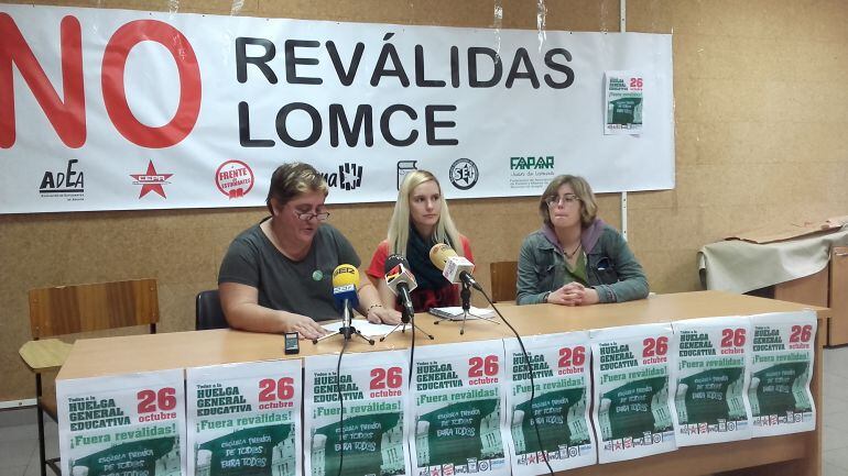 Estudiantes y padres de la escuela pública convocan una jornada de huelga