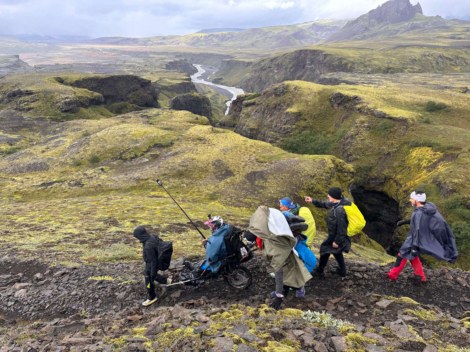 Ni + ni menos iguales, en Islandia