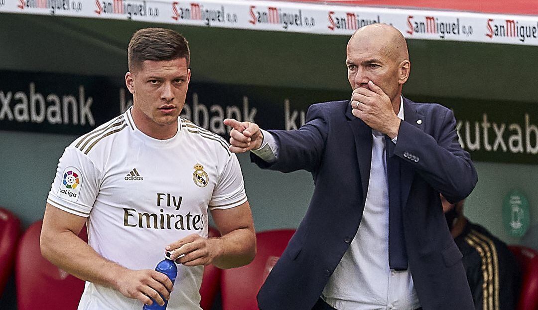 Luka Jovic, aislado en su casa