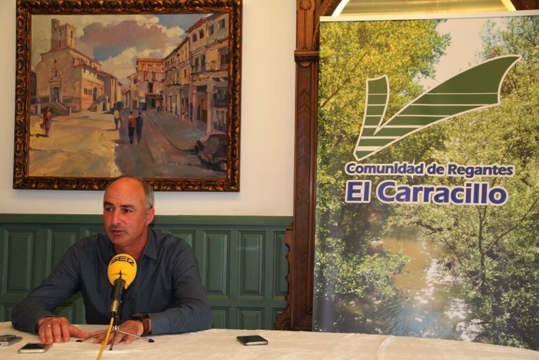 El presidente de la Comunidad de Regantes El Carracillo, Enrique Herranz, explica el proyecto de recarga de la tercera fase y analiza la situación en que se encuentra. 