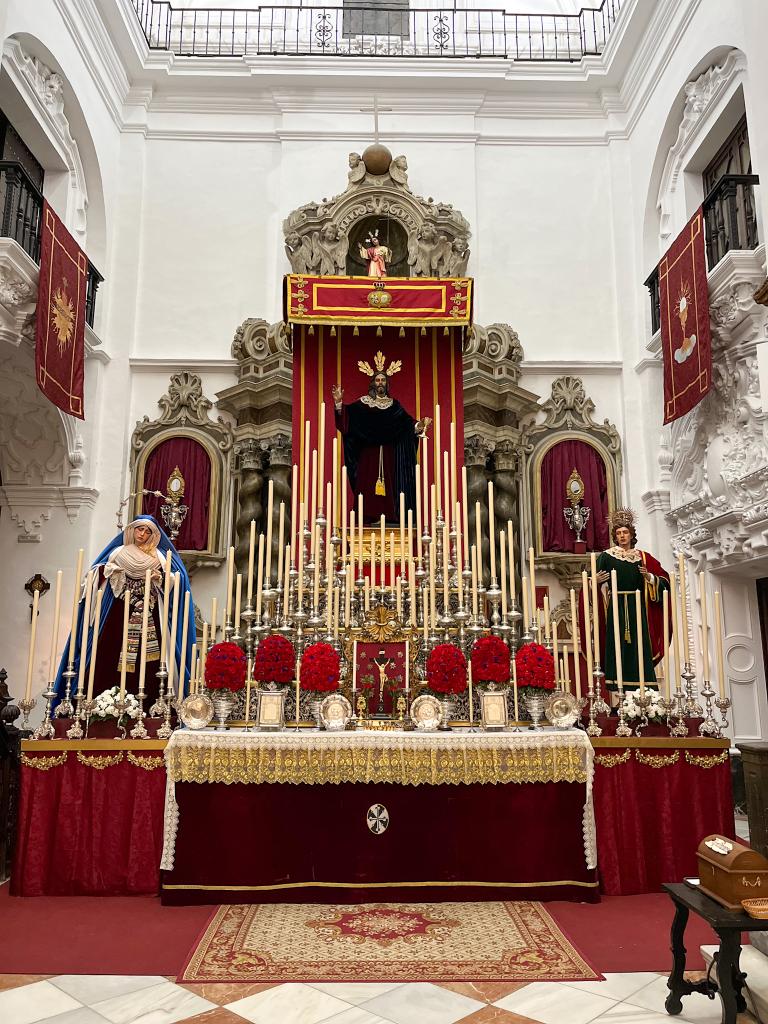Altar de cultos de la Hermandad de La Cena en Santo Domingo