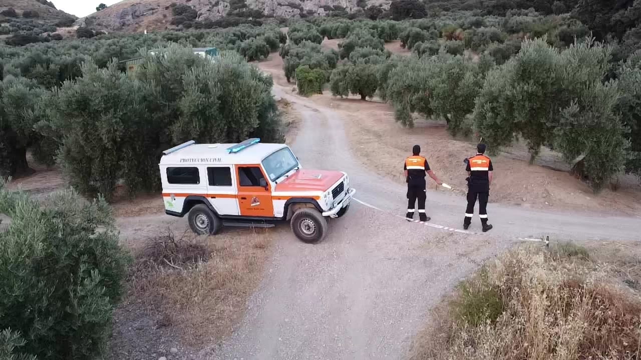 Voluntarios de Protección Civil.