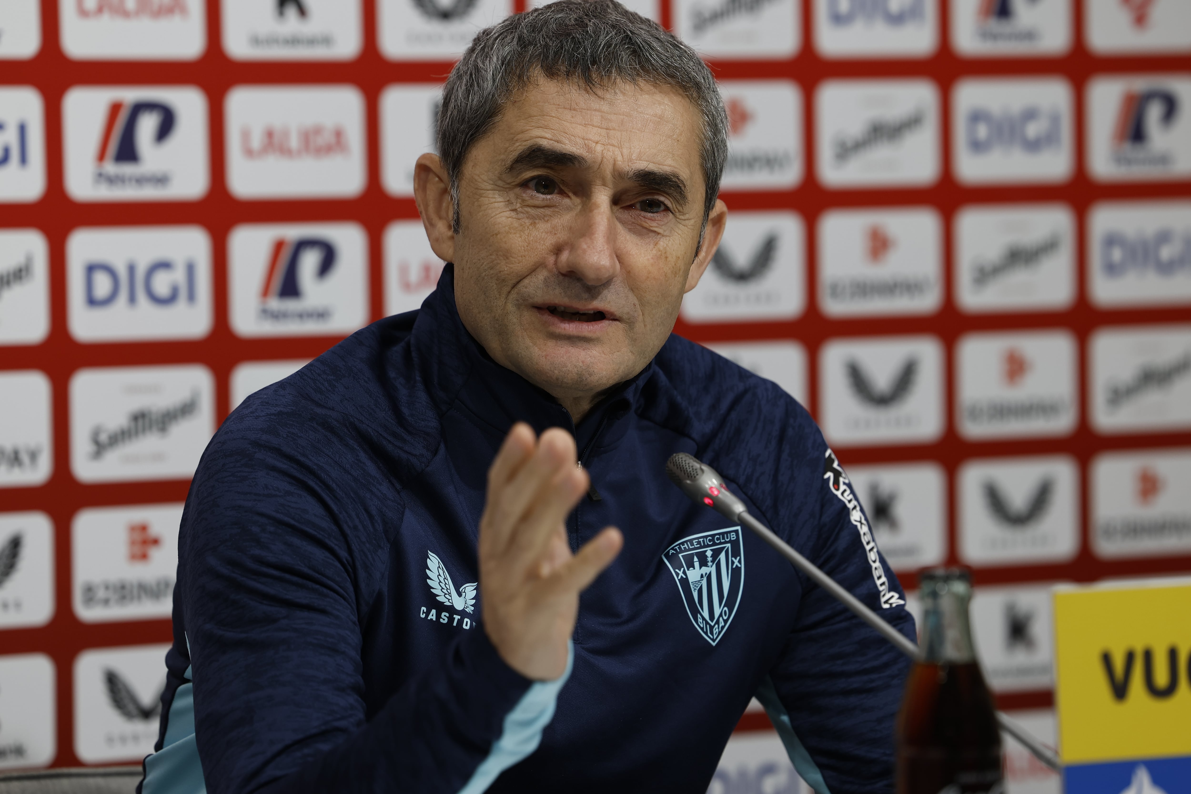 Valverde responde a las críticas de Iñaki Williams a la Supercopa en Arabia: "Para nosotros supone prestigio y nuestro club cobra por ir allí"
