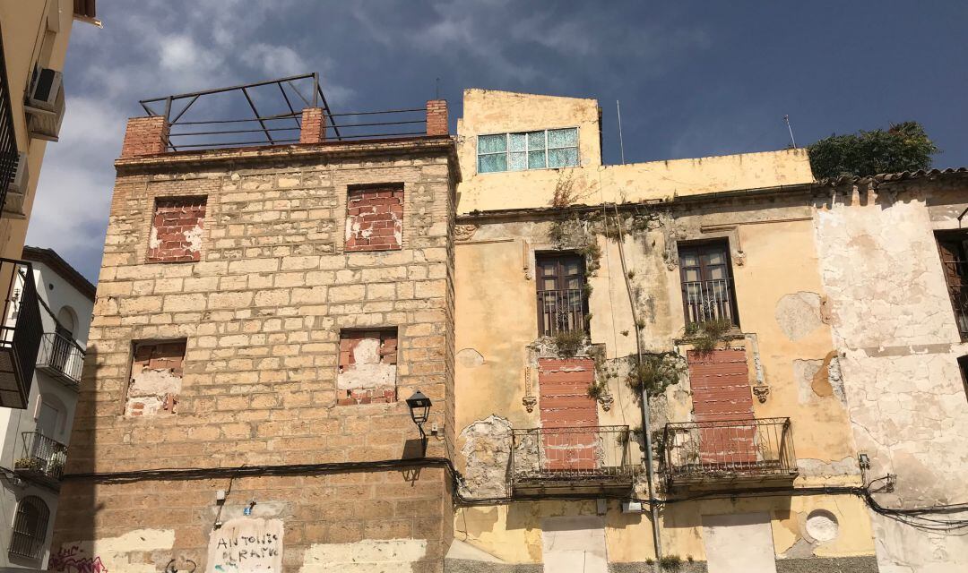 Inmuebles que rodean a la Iglesia de San Miguel de Jaén.