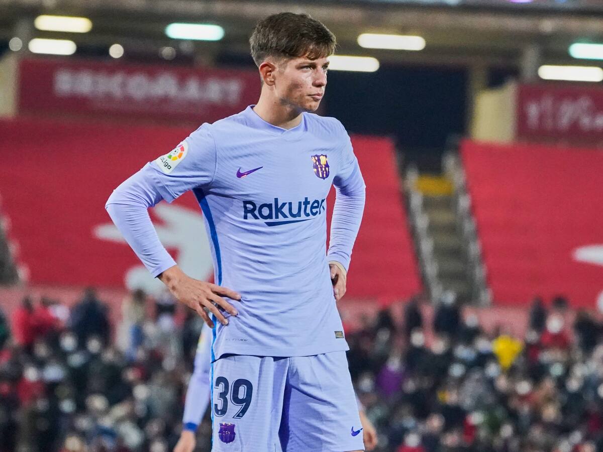 Estanis Pedrola, el jove que toca a la porta de Xavi