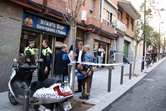 Un mort i tres ferits greus en un incendi a Santa Coloma de Gramenet