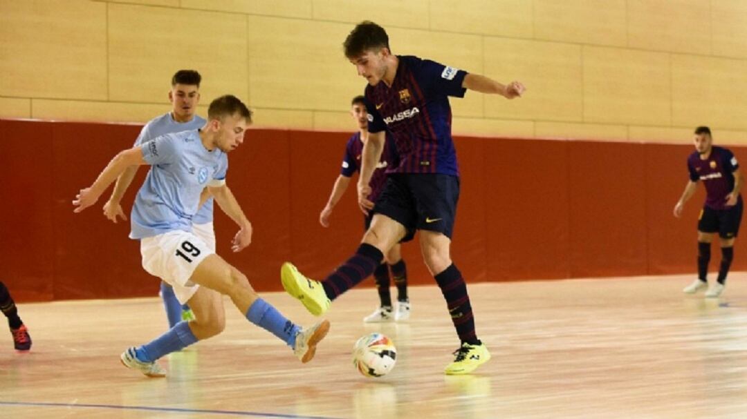 El Santiago Futsal sacó un meritorio empate en su visita al Barça B