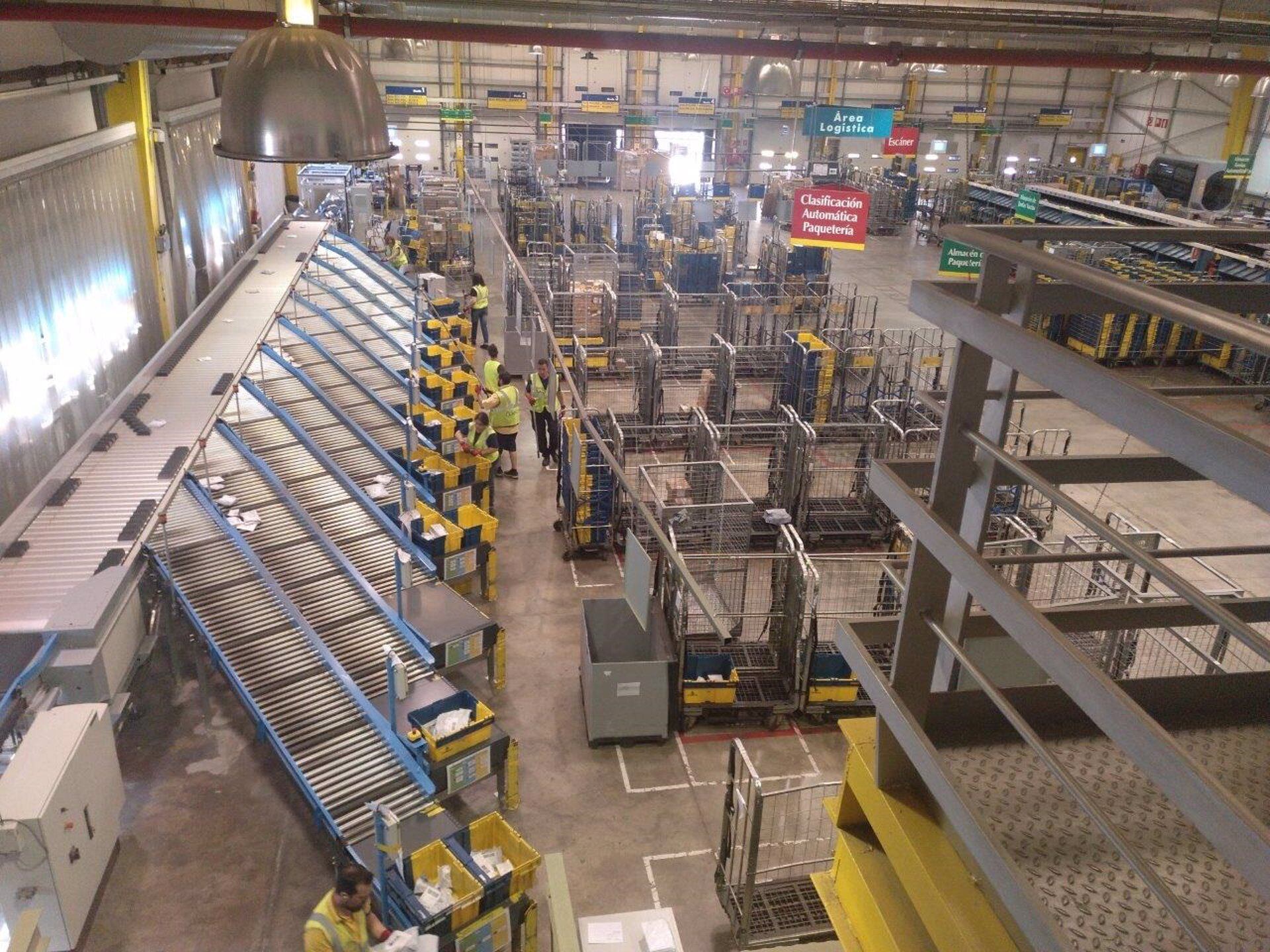 Centro automatizado de Correos en Málaga