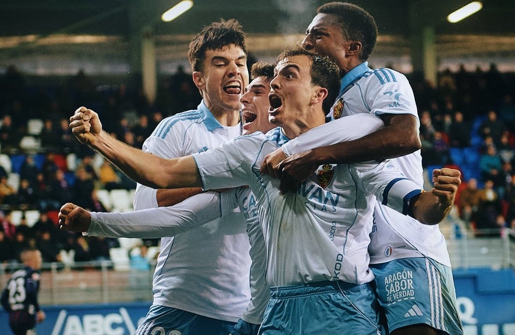 Francho, Ale Gomes, Guti y Aguirregabiria celebran el gol del triunfo en Ipurúa