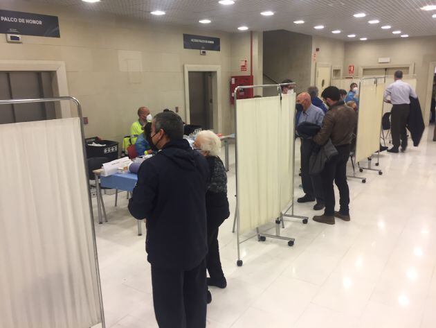 Los mayores citados para vacunarse son de edades entre 75 y 79 años