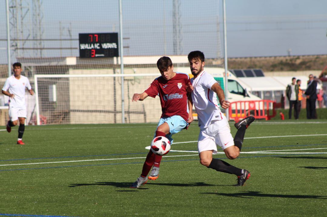 El juvenil Rafa debutó con el primer equipo del Arcos CF