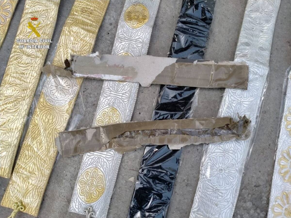 La Guardia Civil interviene más de 12 kilos de hachís en el puerto de Algeciras