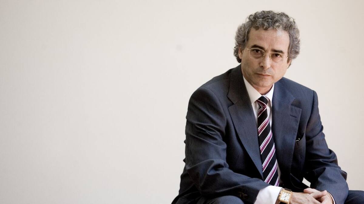 Ildefonso Falcones irá a juicio por los beneficios no cotizados de la Catedral del Mar