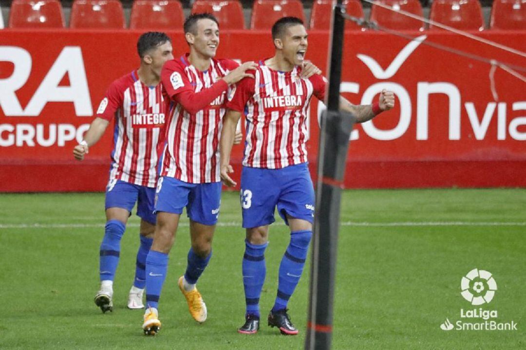 Djurjdevic celebra con rabia su primer gol al Girona.