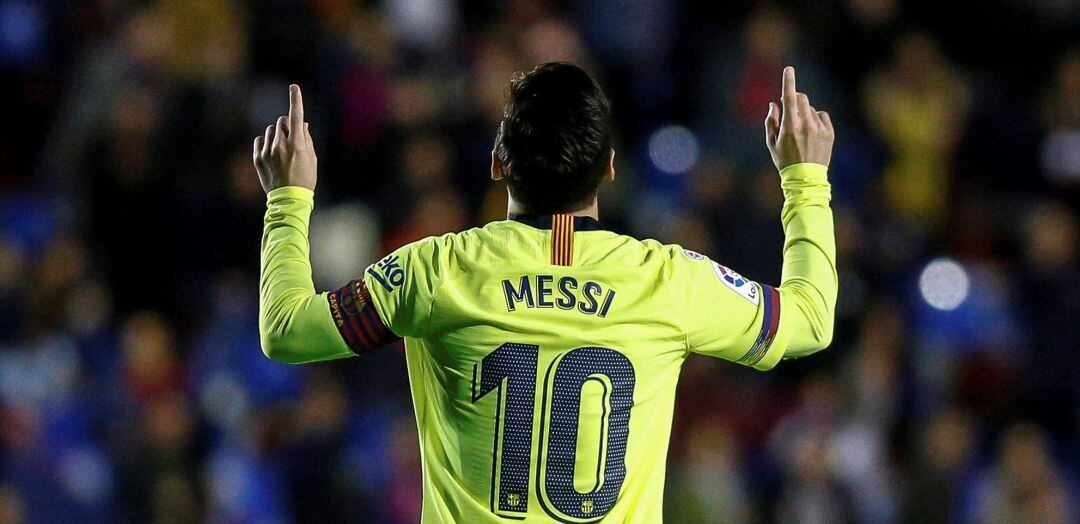 Messi celebra un gol en el Ciutat de Valencia