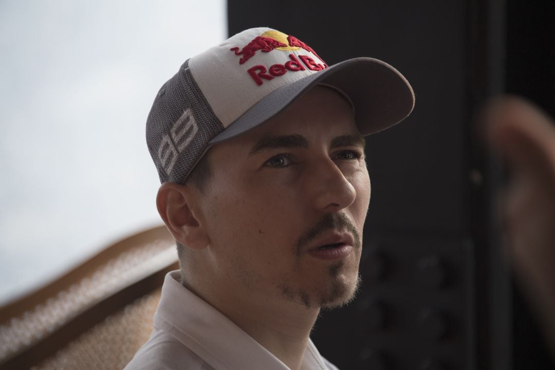 Jorge Lorenzo ha decidido poner punto y final a su carrera deportiva.