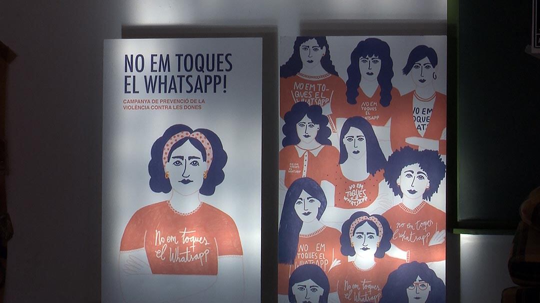 Recull de l'exposició 'No em toques el whatsapp'