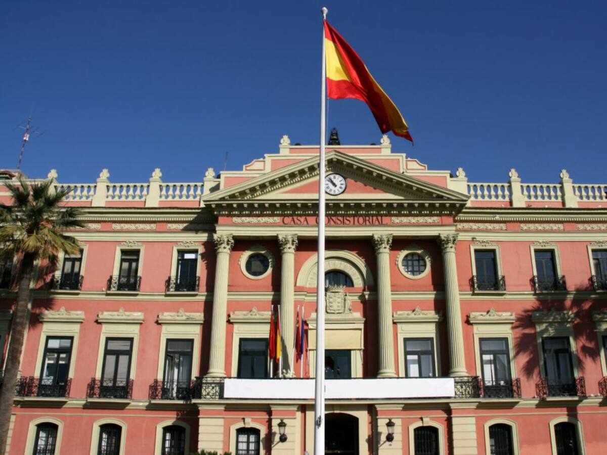 Los candidatos a la alcaldía se comprometen con los barrios y pedanías