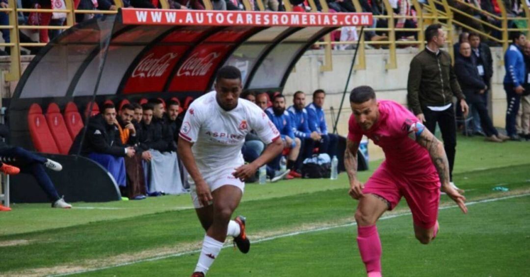 Andy Kawaya es uno de los jugadores sancionados para el inicio del play-off