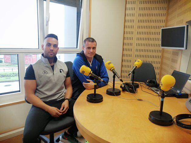 Christian Ansótegui y Aitor Nieto en los estudios de SER Gijón