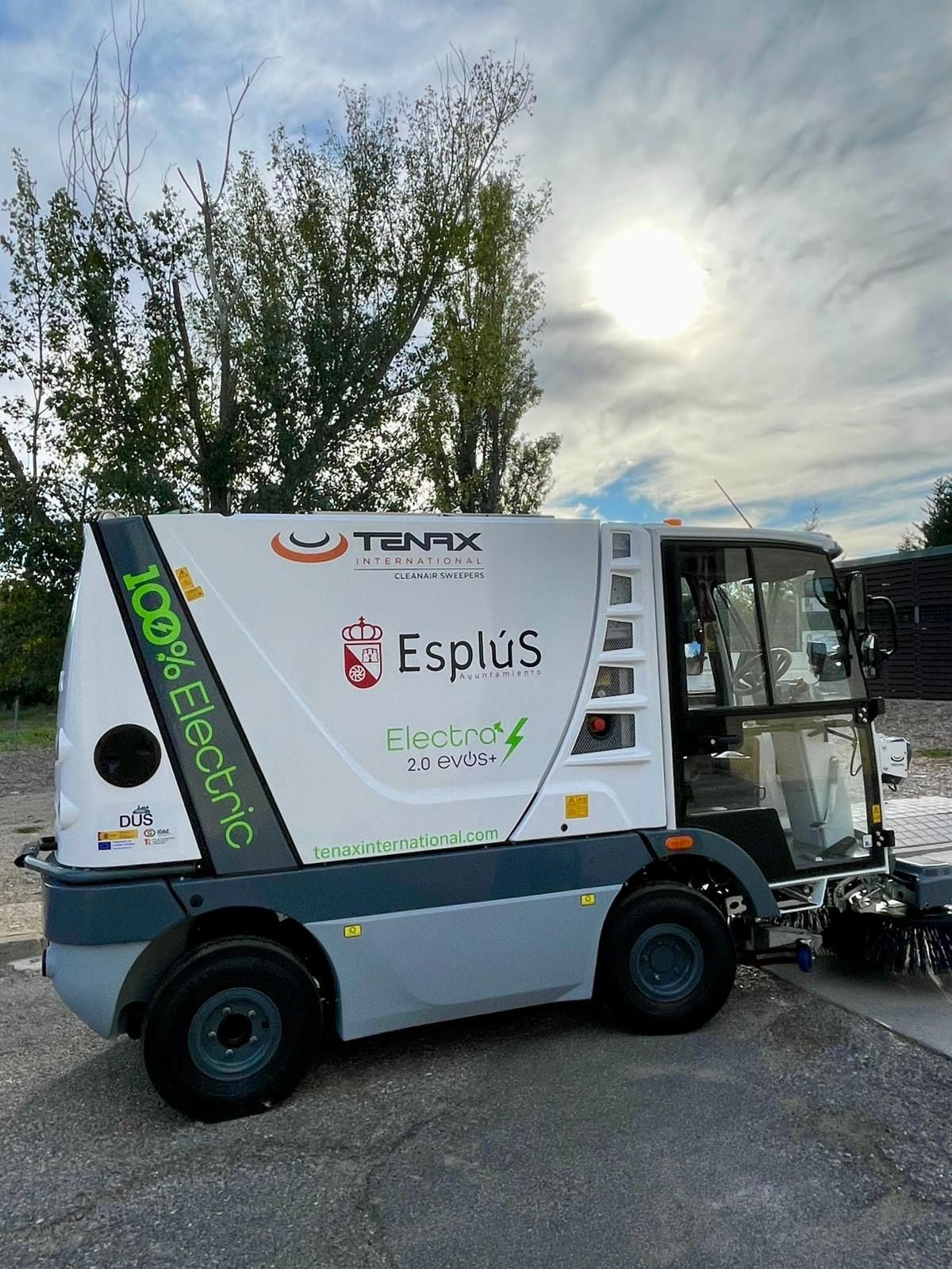 El Ayuntamiento de Esplús ha incorporado una barredora 100 % eléctrica