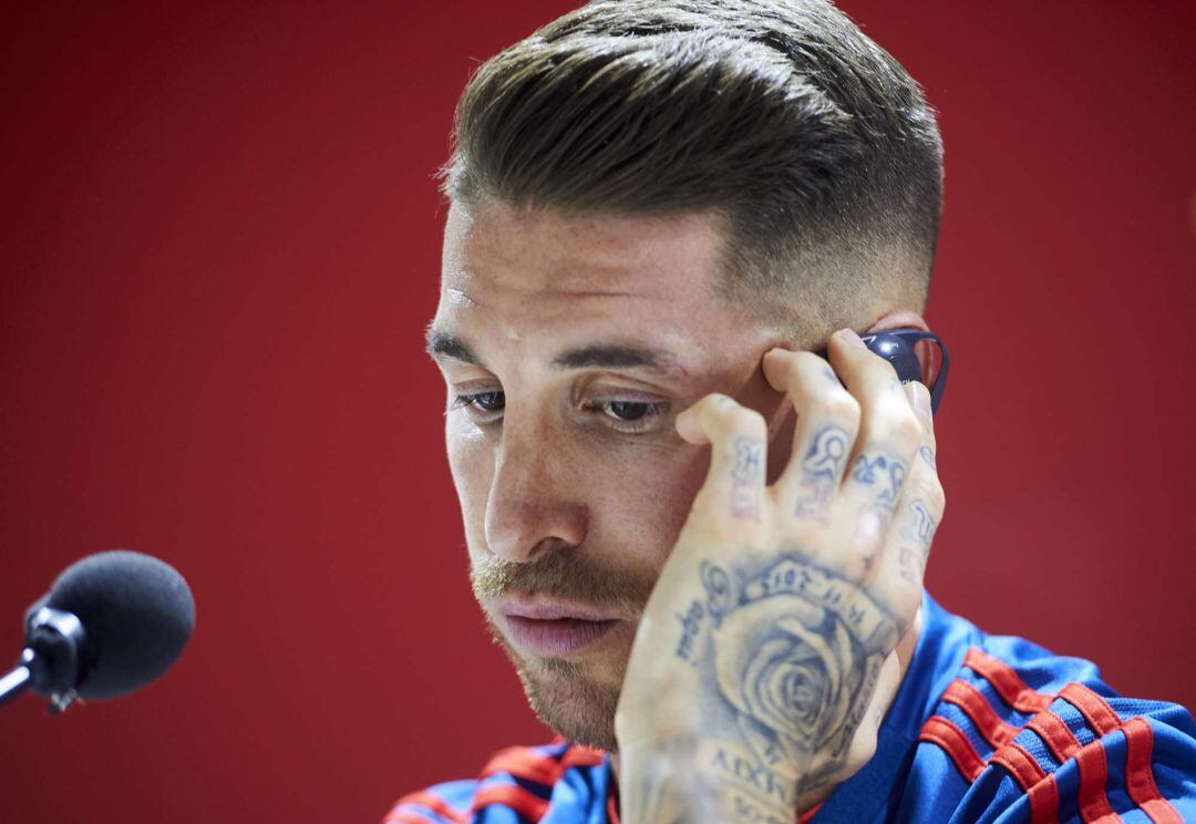 Sergio Ramos, en un instante de la rueda de prensa que ha dado en la víspera del partido ante Inglaterra.