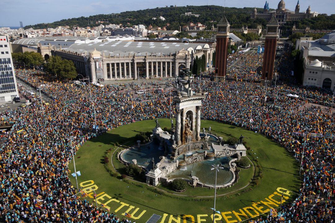 Imatge general de la manifestació de l&#039;ANC a la plaça d&#039;Espanya