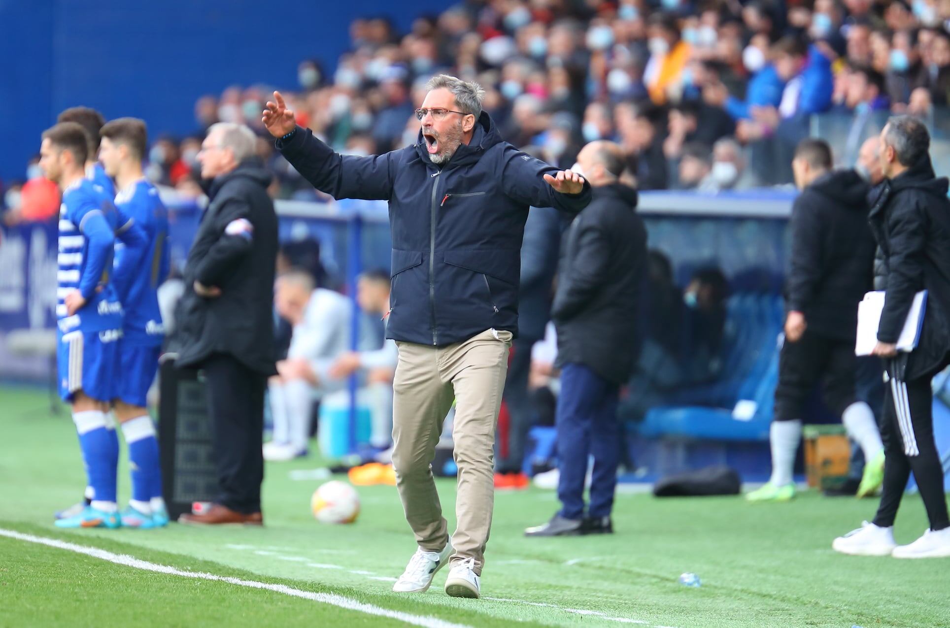 El técnico advierte de que su equipo va por delante en la clasificación