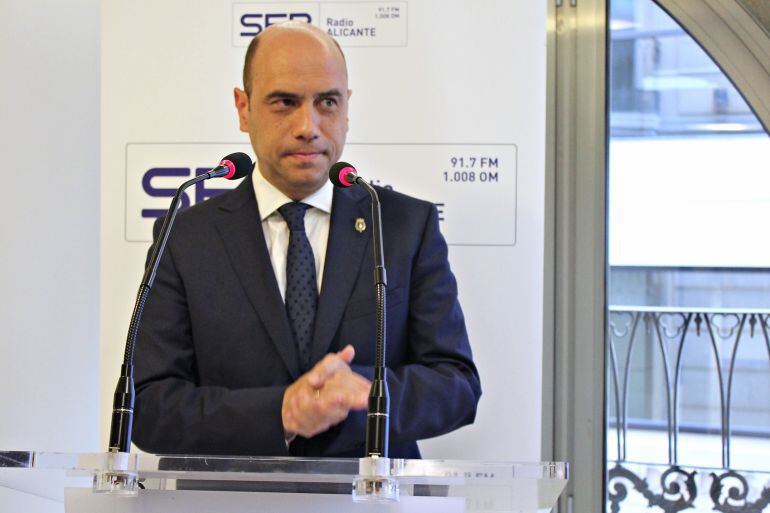 Imagen del alcalde de Alicante Gabriel Echávarri