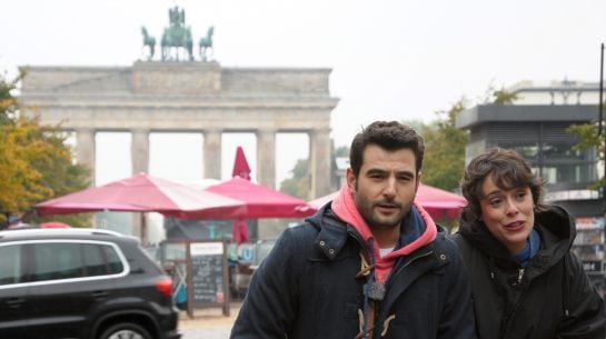 Antonio Velázquez y Belén Cuesta en Berlín durante el rodaje de la serie &#039;Buscando el norte&#039;