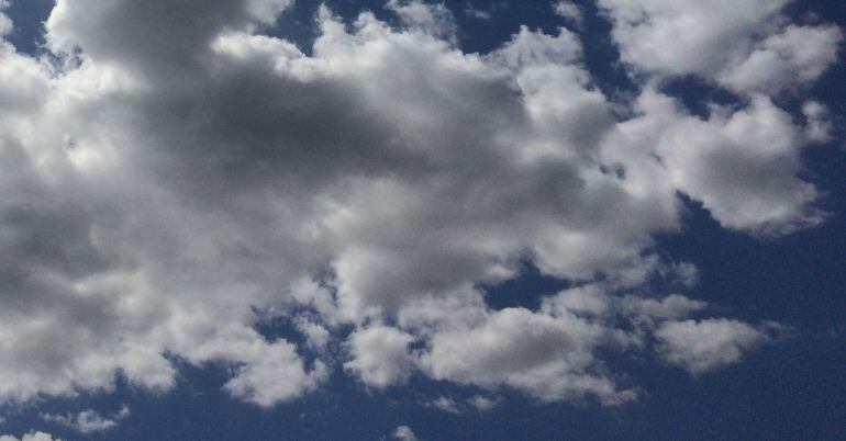 Hoy amanecemos con cielos cubiertos, que se irán despejando a lo largo de la tarde