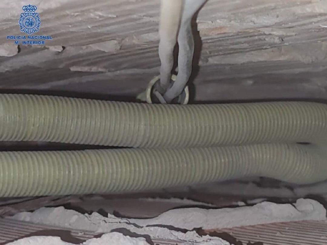 Detenido por &quot;pinchar&quot; la luz de su vecina octogenaria durante 6 años