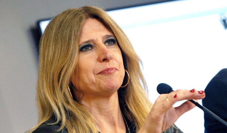 La alcaldesa en funciones de Alicante, Eva Montesinos, durante su comparecencia ante los medios 