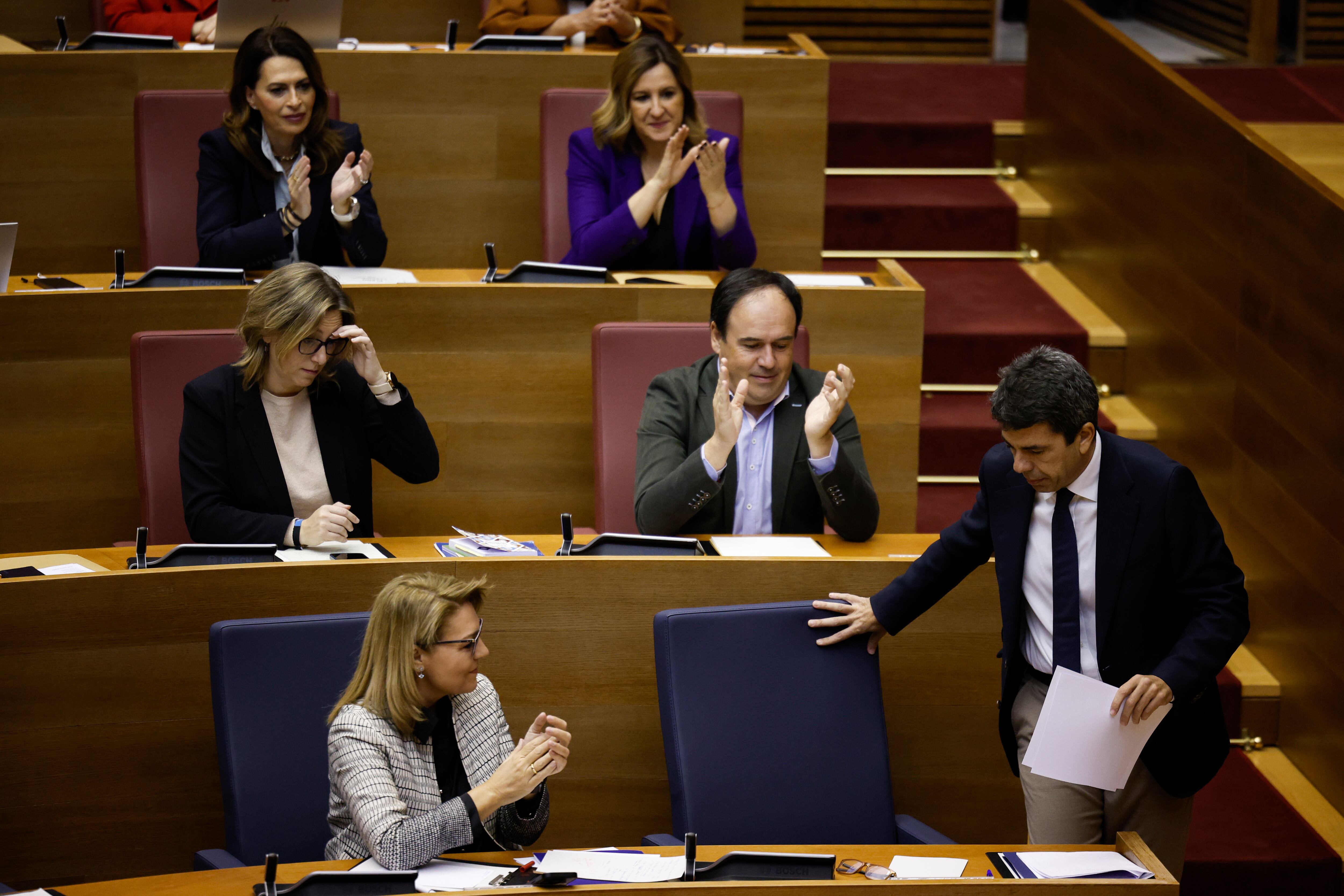 Carlos Mazón comparece en Les Corts