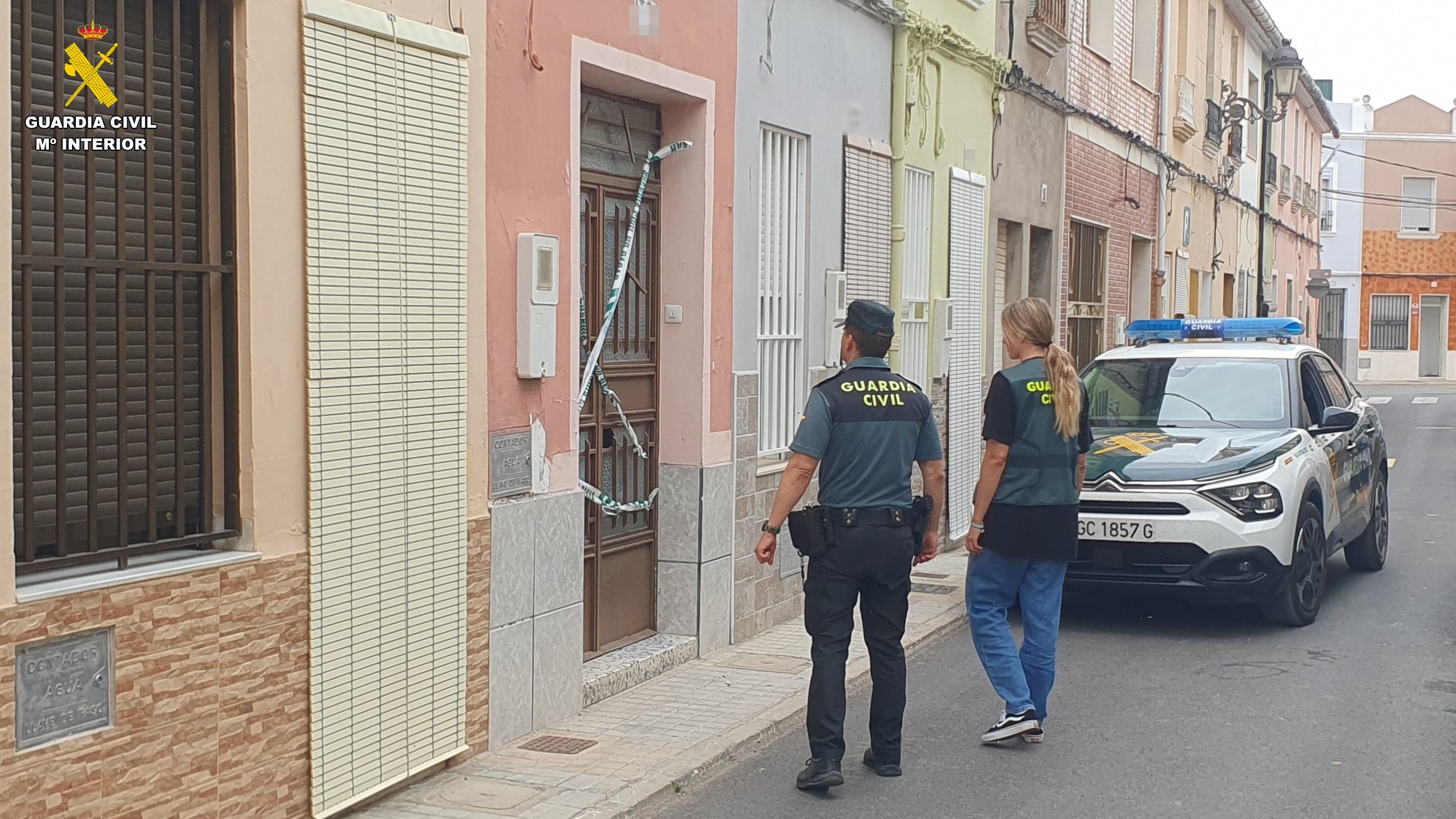 La Guardia Civil detiene a los autores del incendio de una vivienda de Sueca, en Valencia