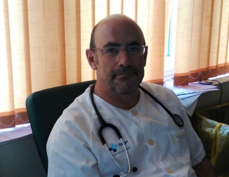 El doctor Pérez Jara, geriatra del servicio