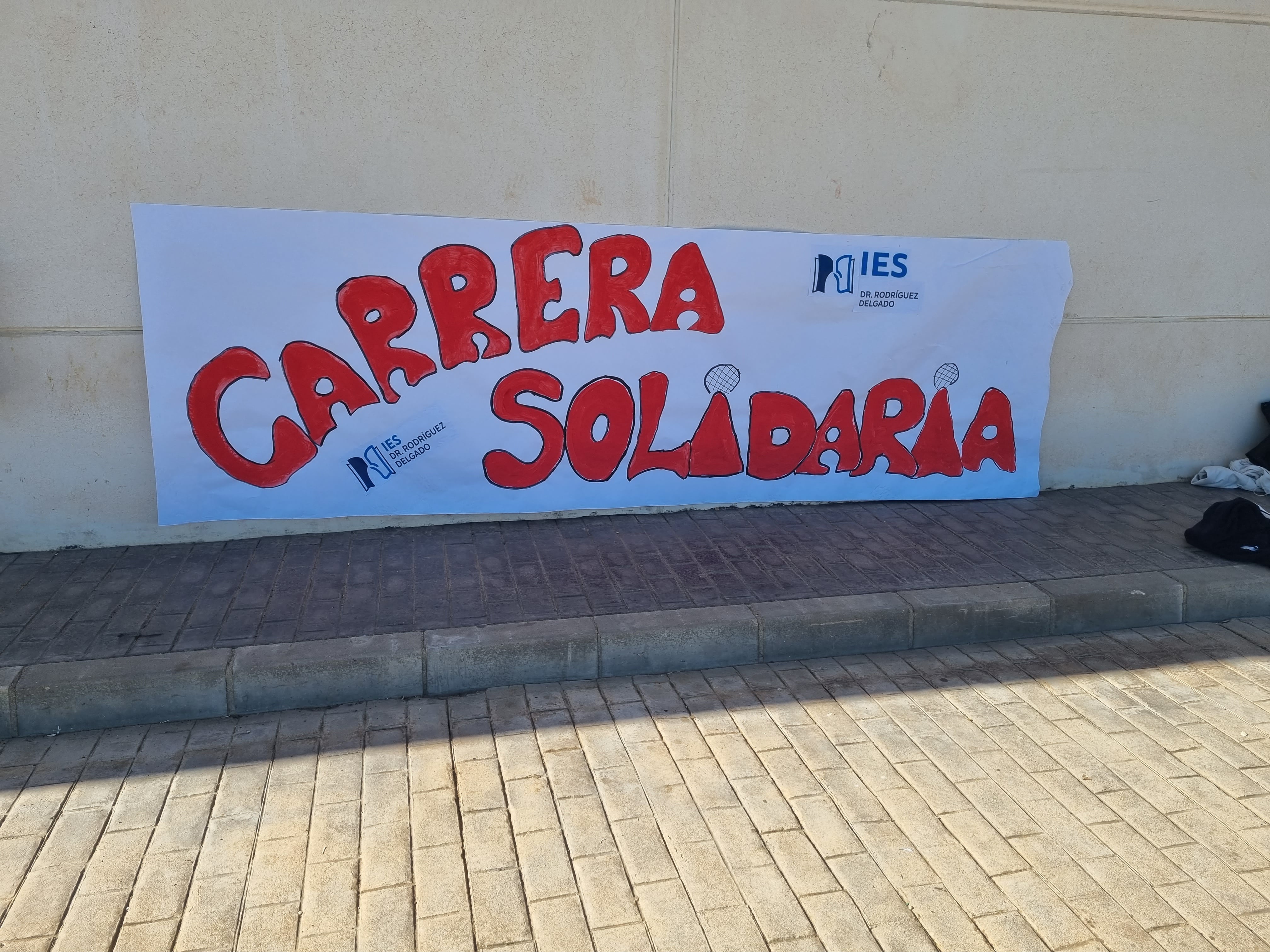 Pancarta realizada por los alumnos del instituto rondeño