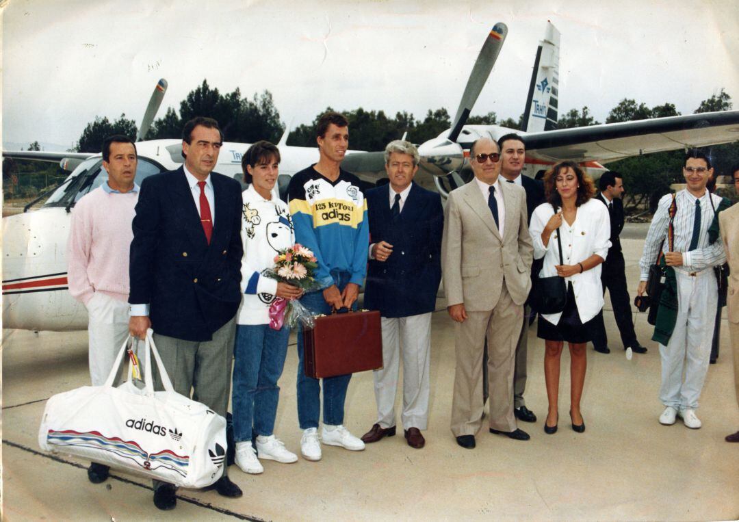 Mariano Alcaraz con el número uno mundial de 1988, Iván Lendl.