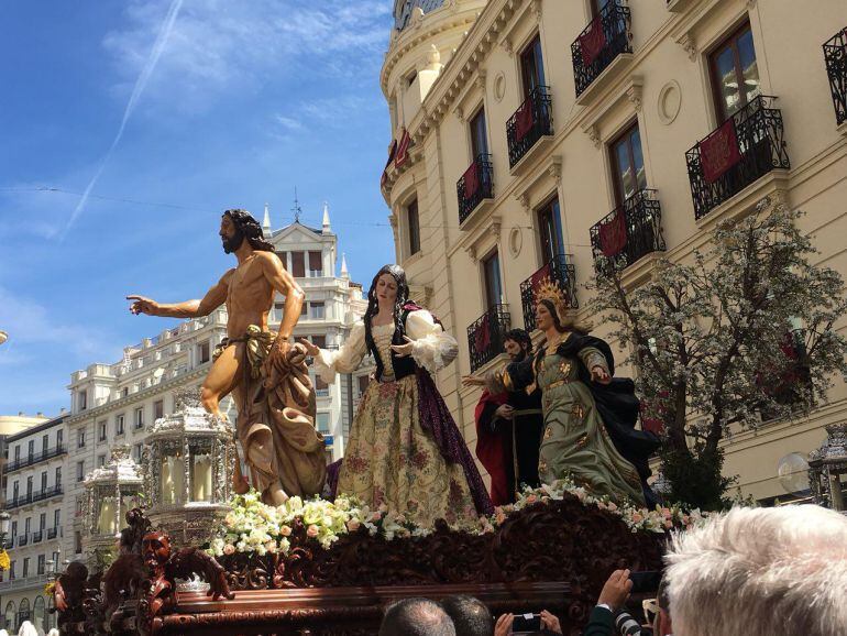 La presentación del misterio de Regina Mundi deslumbra en el Domingo de Resurrección