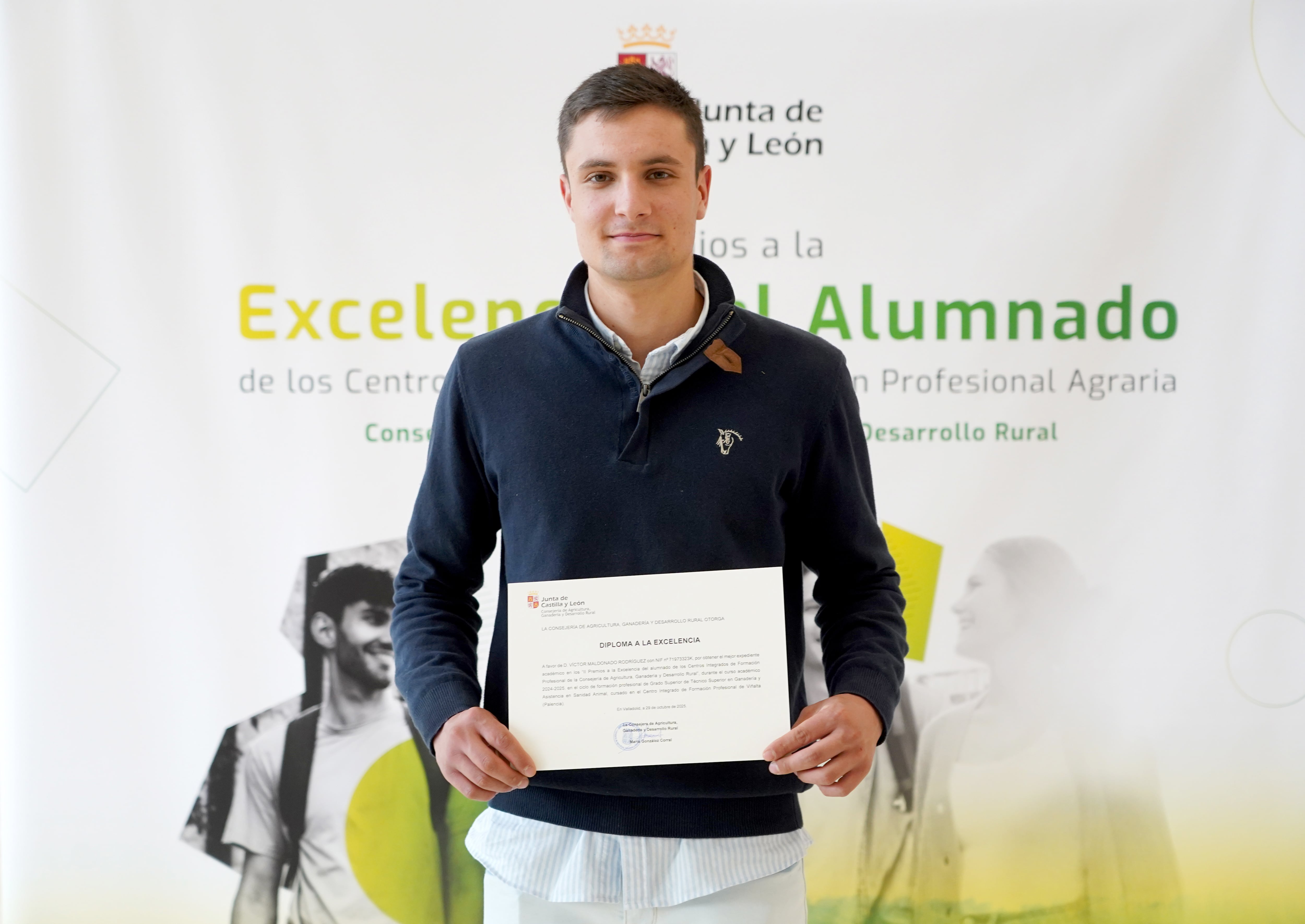 Galardonados con los Premios a la Excelencia del alumnado de los Centros Integrados de Formación Profesional Agraria. Víctor Maldonado Rodríguez, categoría de Ganadería y Asistencia en Sanidad Animal