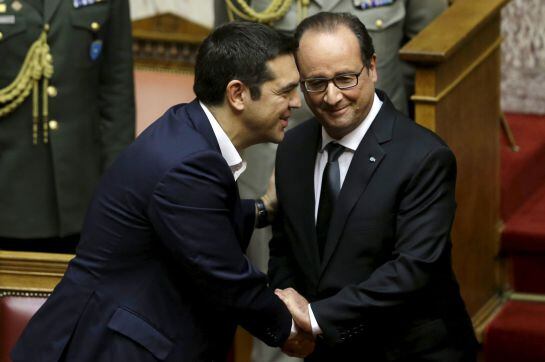 El presidente francés, Francois Hollande,y el primer ministro griego, Alexis Tsipras.