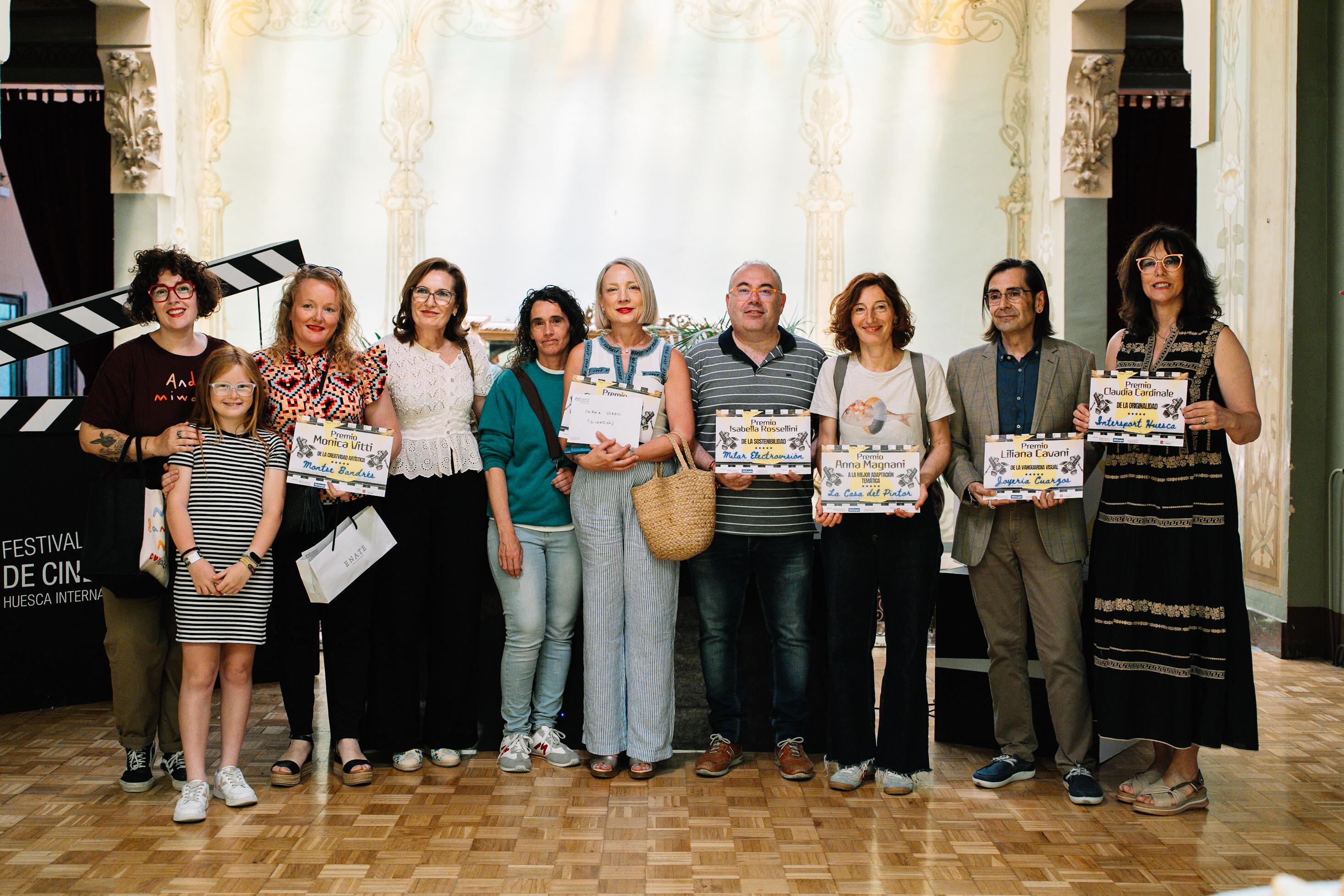 Ganadores en sus distintas modalidades del concurso de escaparates "Comercios de cine"