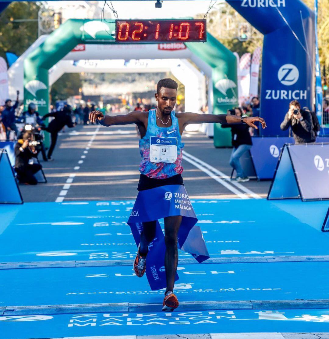 El atleta etíope, Lemi Dumecha, actual ganado  del Maratón de Málaga, parte como favorito para vencer en Castelló