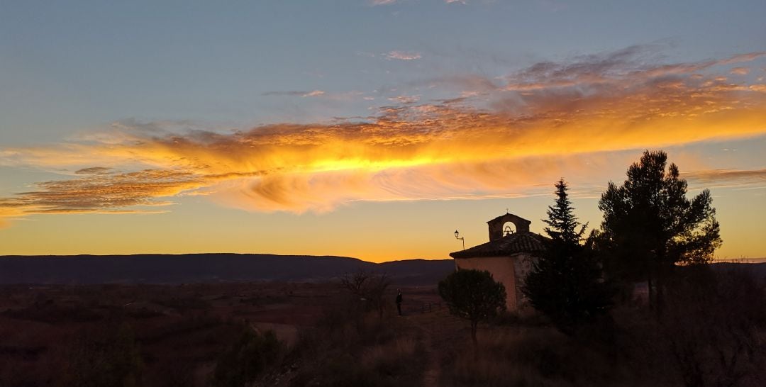 Atardecer desde la ermita de la Estrella, en Ribatajada (Cuenca).